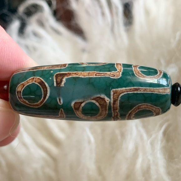 Tibetan DZI necklace with one large pendant - Picture 5 of 16